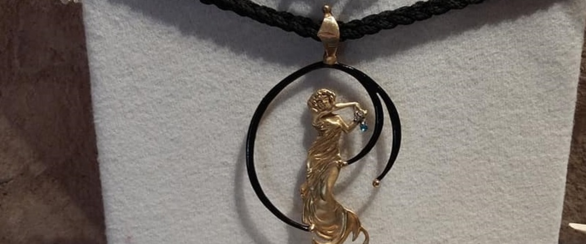 Le gocce d'arte di Samantha Iovenitti